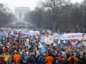 تظاهرات عظیم در پاریس، در مخالفت با ازدواج هم‌جنس‌گرایان